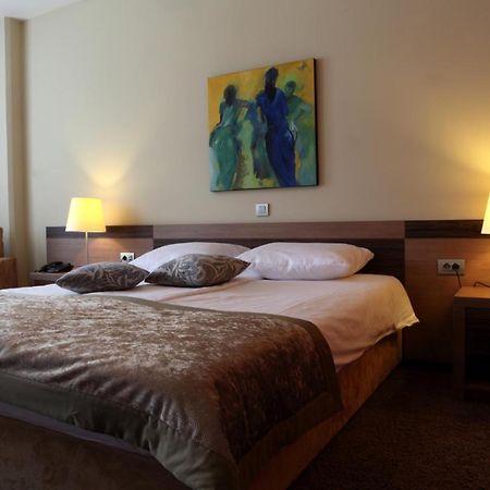 Hotel Kras Постойна Экстерьер фото