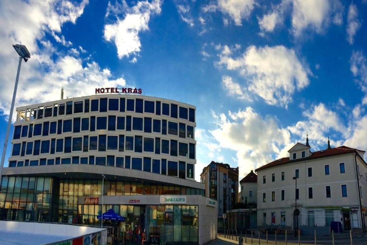 Hotel Kras Постойна Экстерьер фото