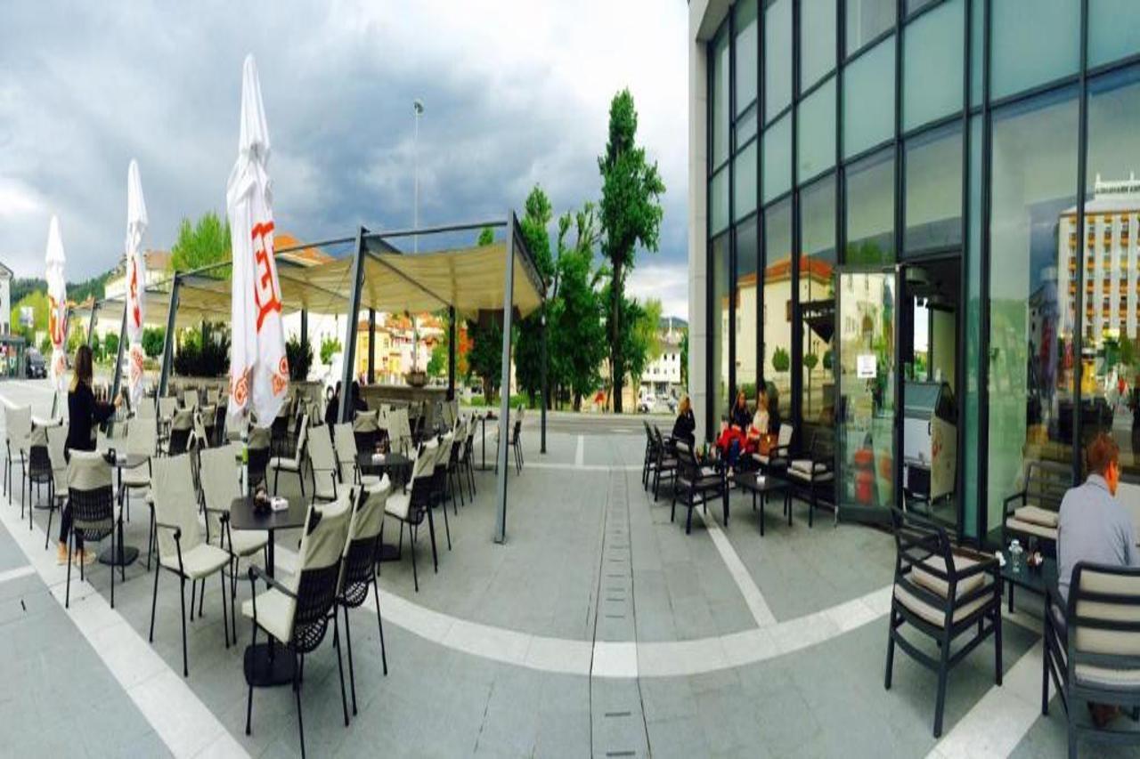 Hotel Kras Постойна Экстерьер фото