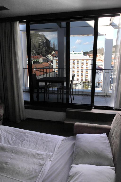 Hotel Kras Постойна Экстерьер фото
