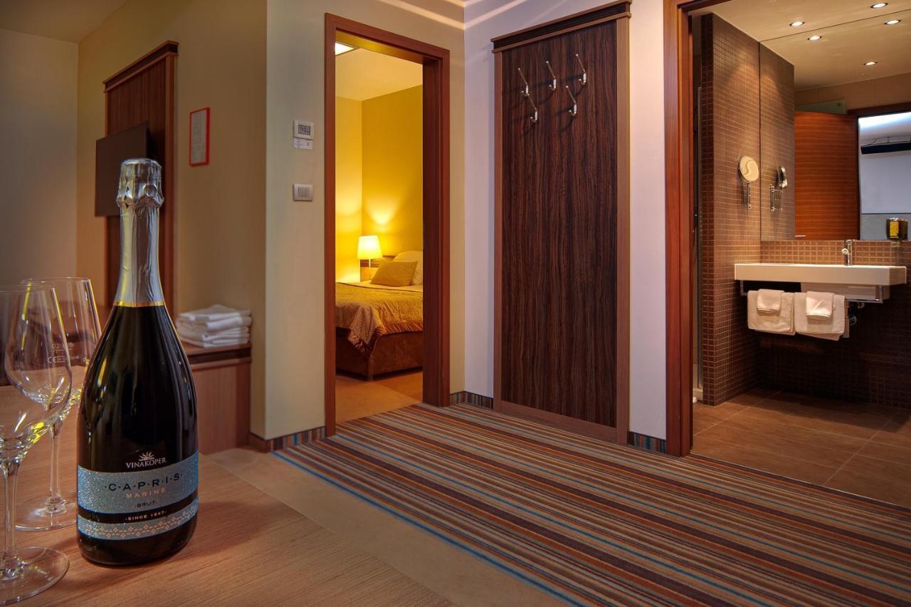Hotel Kras Постойна Экстерьер фото