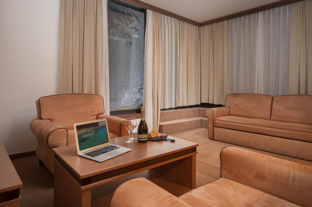 Hotel Kras Постойна Экстерьер фото